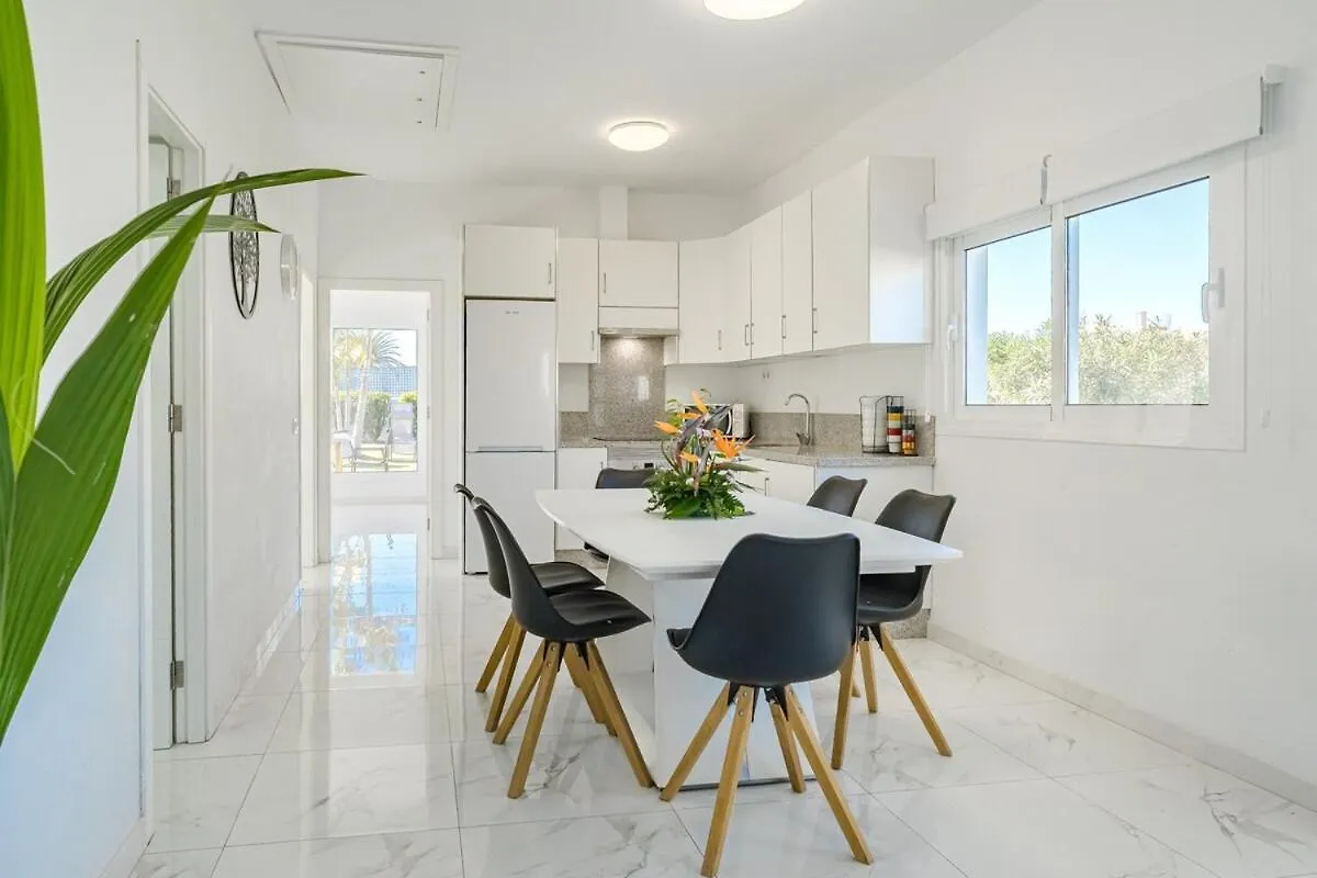 Villa Ave Del Paraiso أرونا
